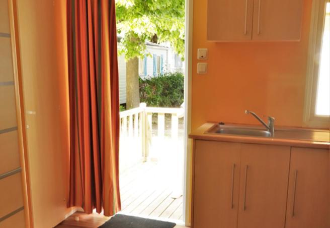 Camping Les Avignon - La Laune วิลเนิฟ-เลส์-อาวิญง ห้อง รูปภาพ