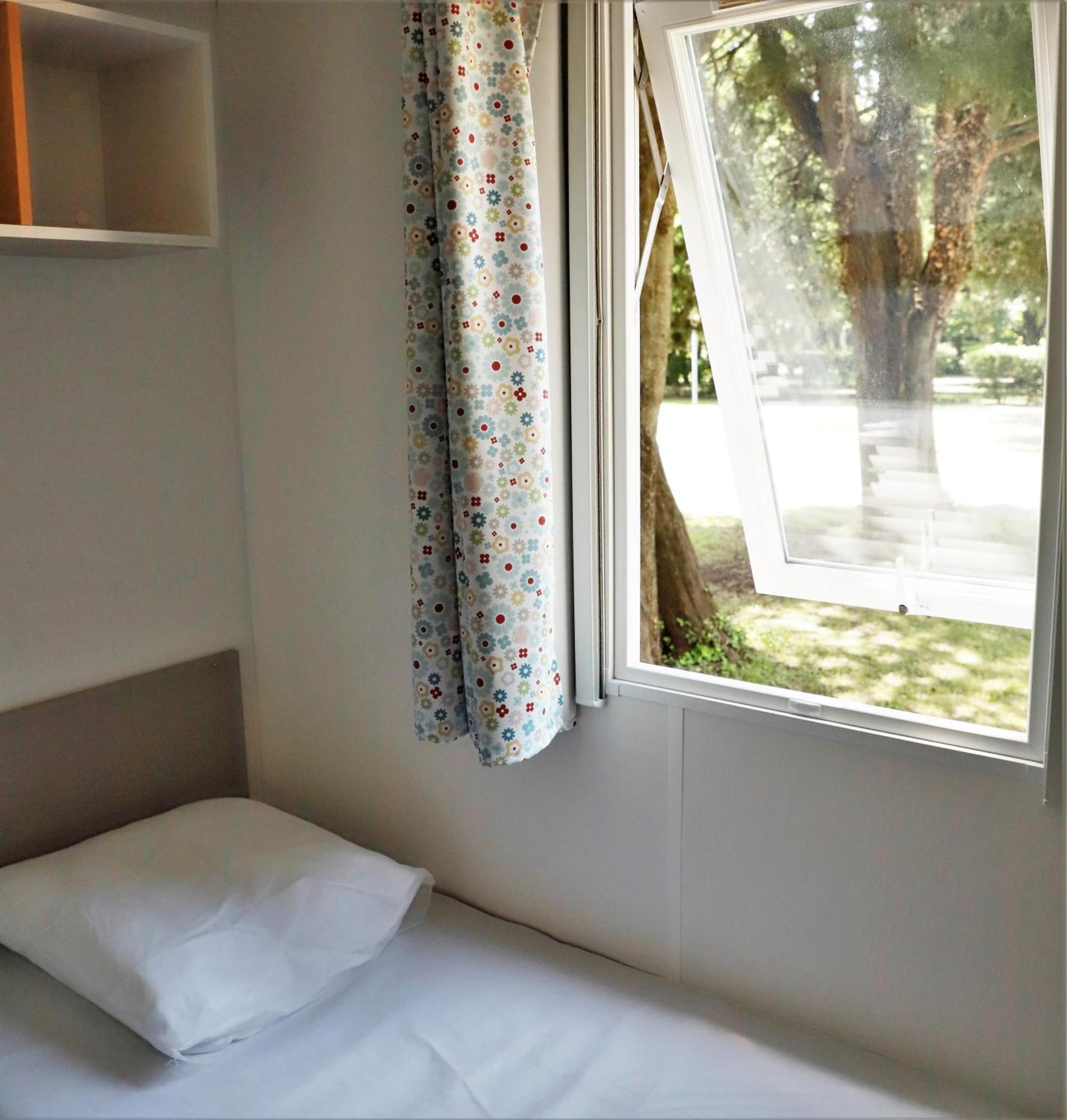 Camping Les Avignon - La Laune วิลเนิฟ-เลส์-อาวิญง ภายนอก รูปภาพ